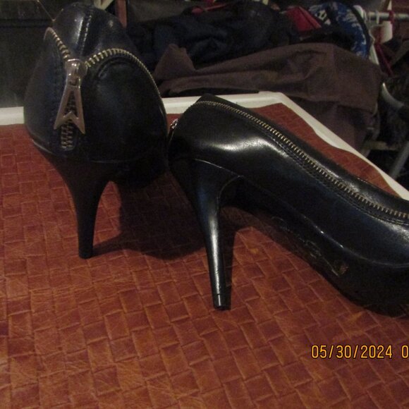 New Vintage Jessica Simpson Heels - Picture 3 of 4